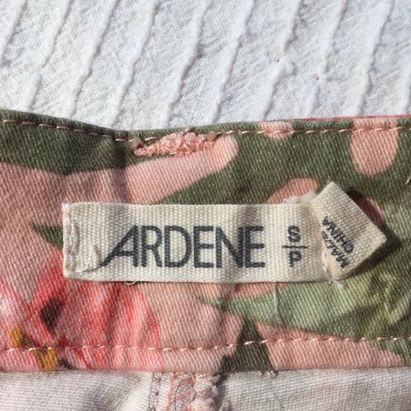 Ladies/Girls Ardene Tie Up Shorts - Picture 2 of 9